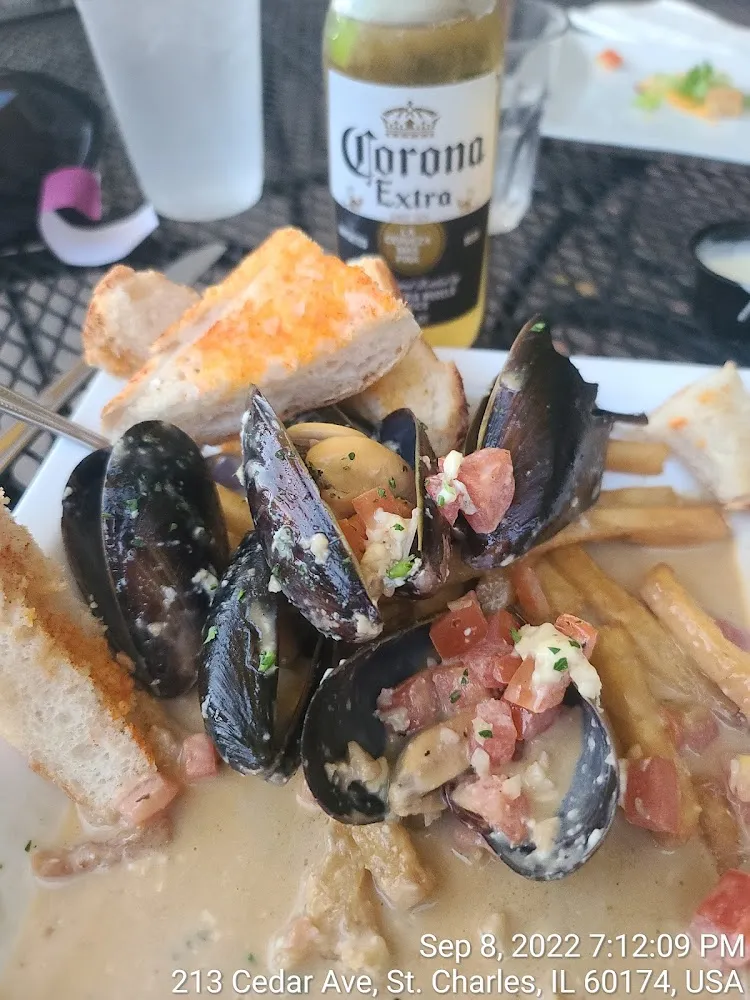 Blue Cheese Mussels